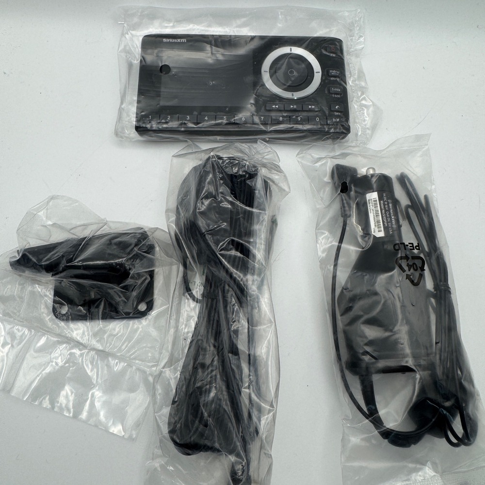SiriusXM Onyx Plus Satellite Radio Receiver SXPL1 Vehicle Kit Power